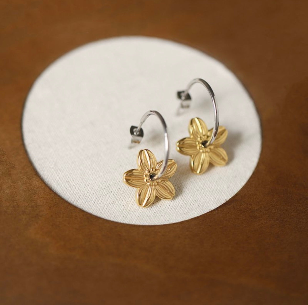 Flower earrings