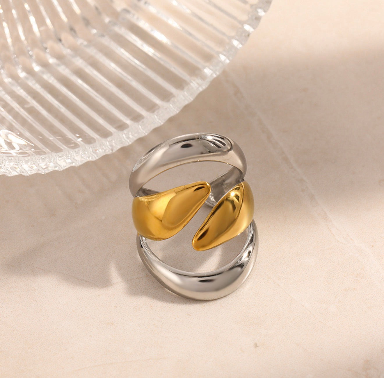 Dual Essence Ring