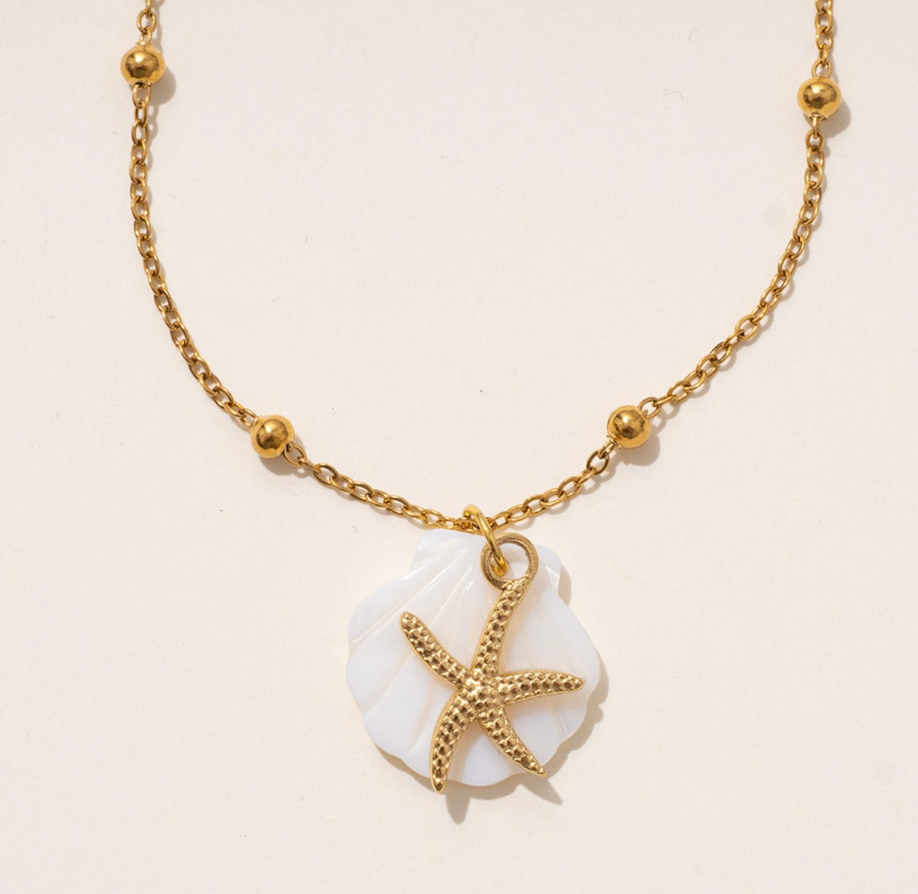 Shell necklace