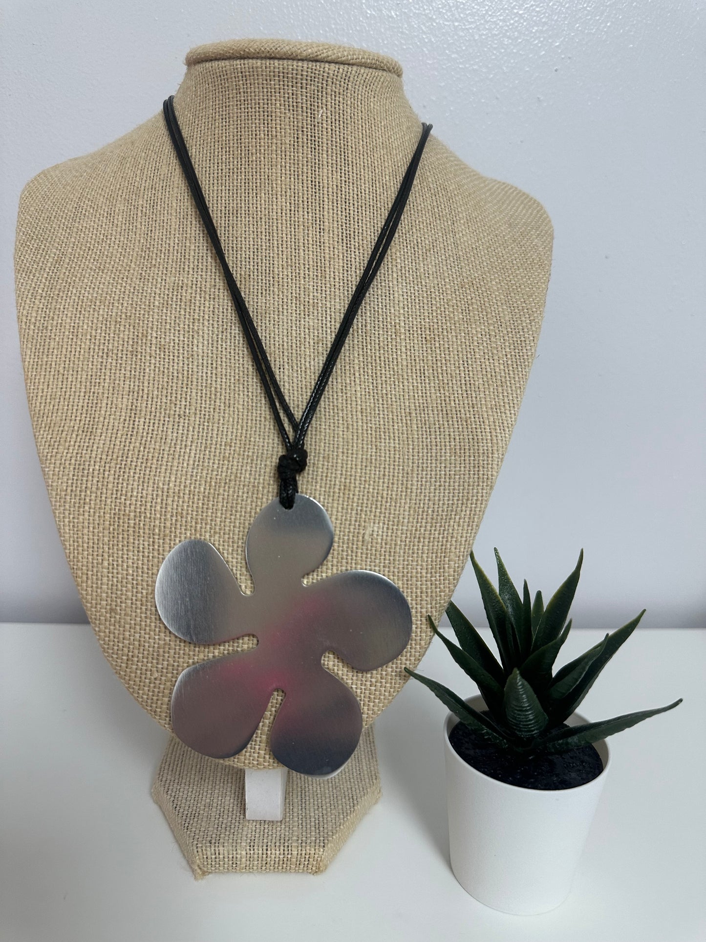 Silver flower necklace