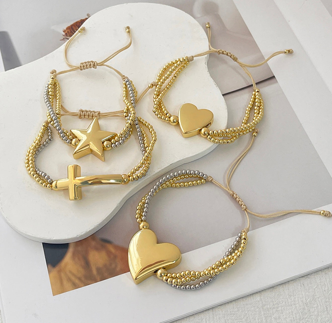 Multilayer beads bracelets