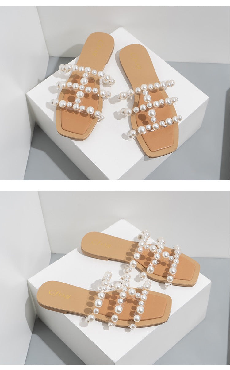 Pearls sandals