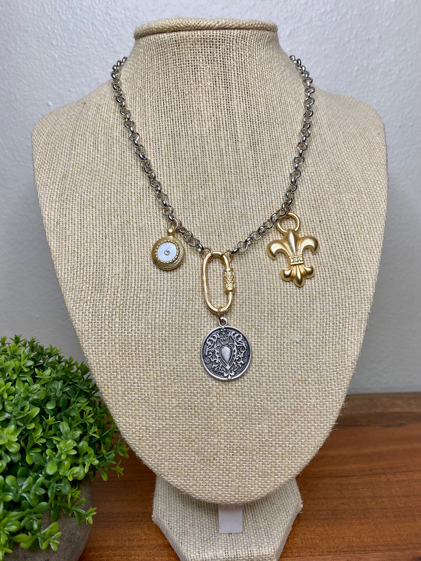 Charms necklace