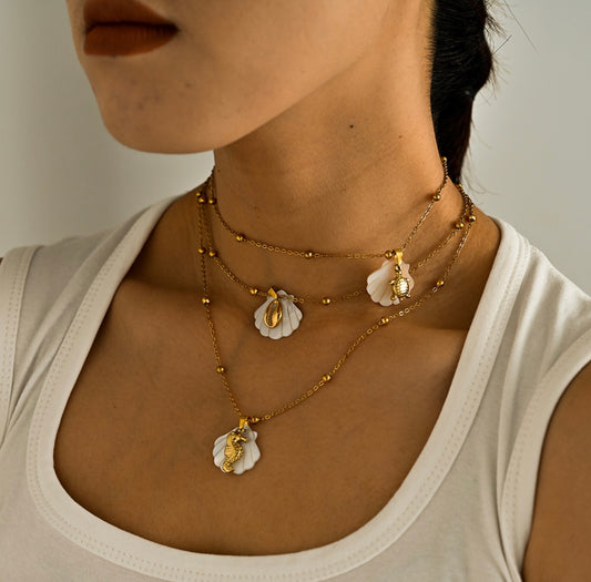 Shell necklace