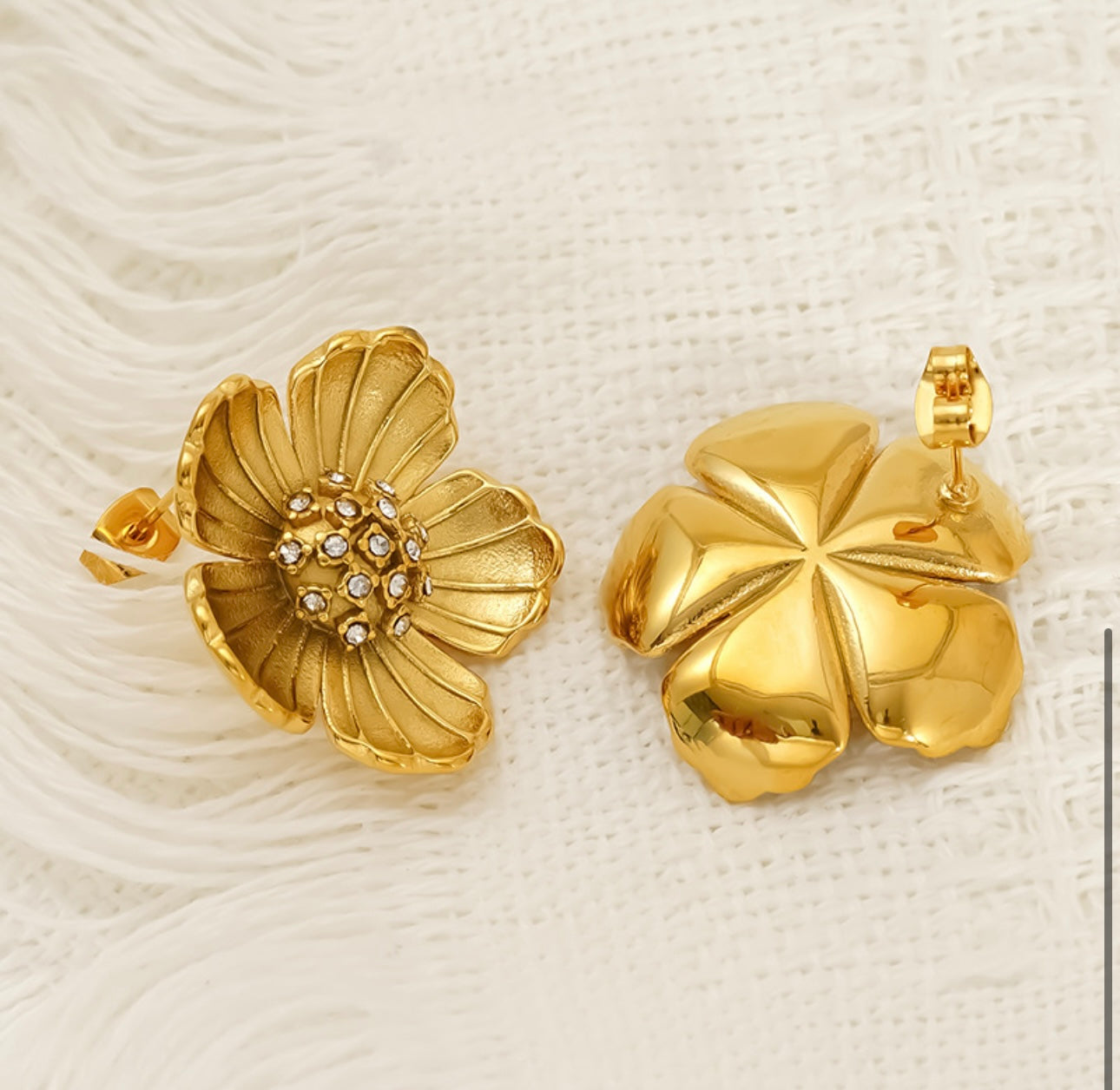 Lilly earrings