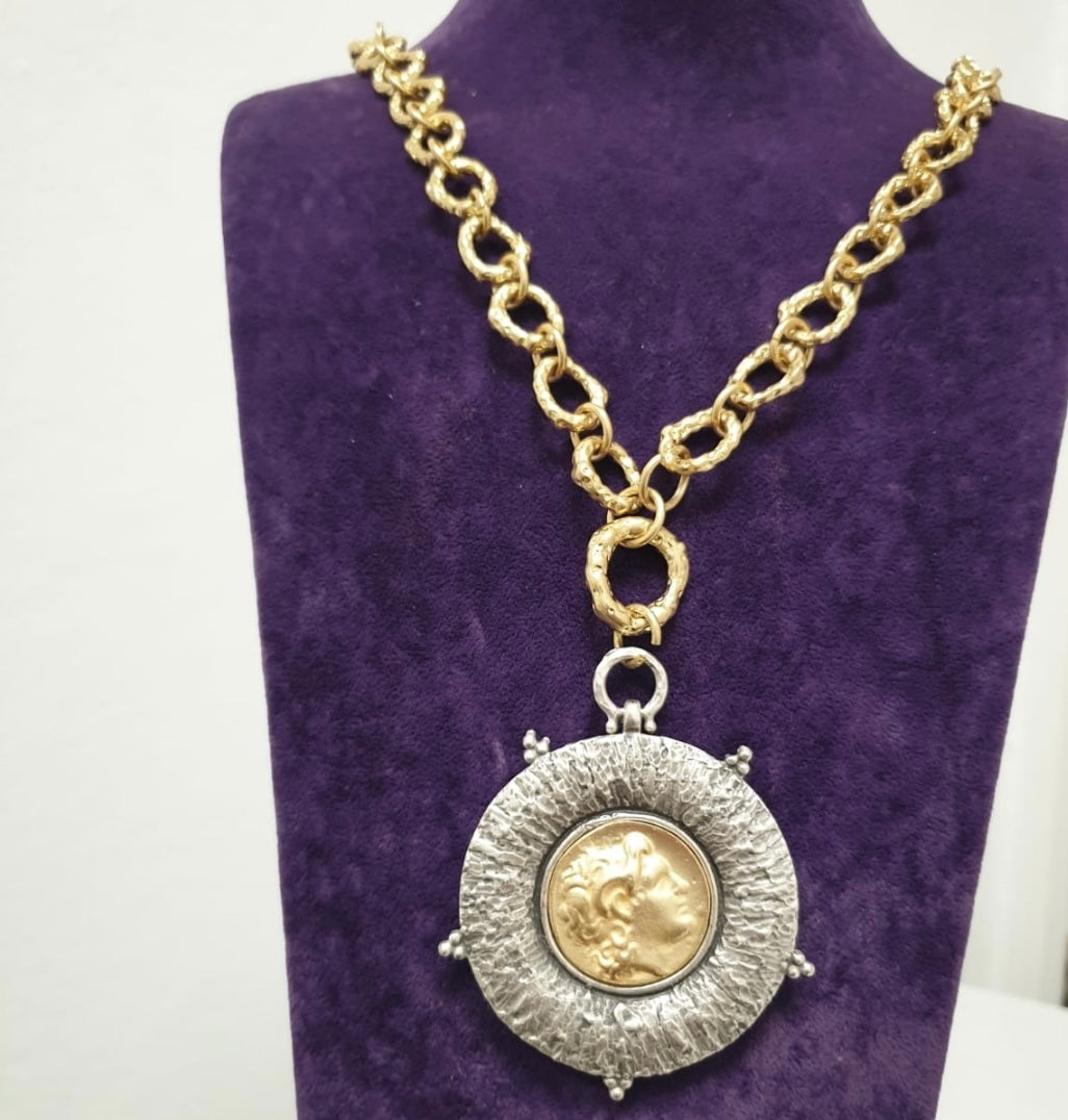 Round coin two-tones necklace