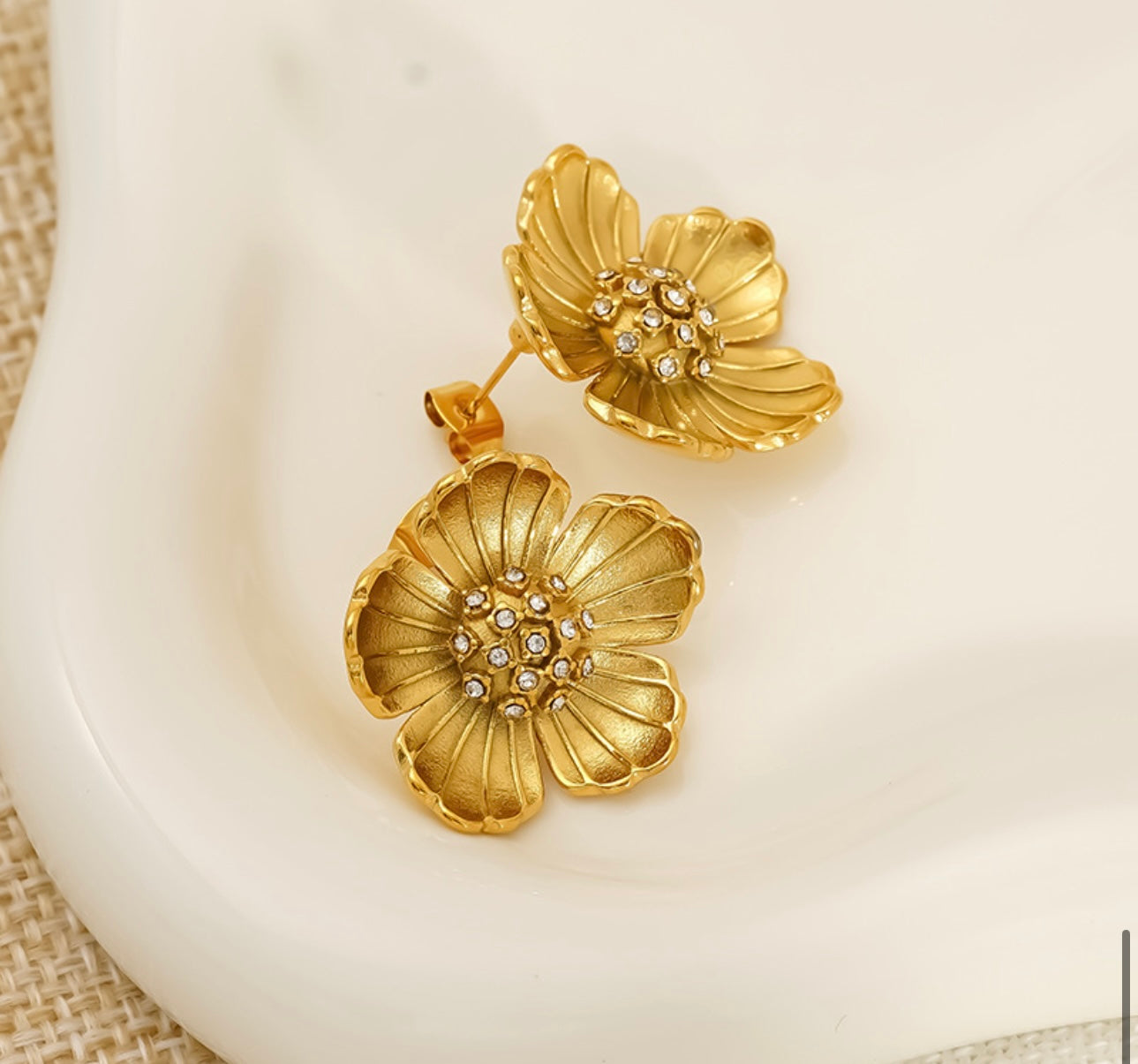 Lilly earrings