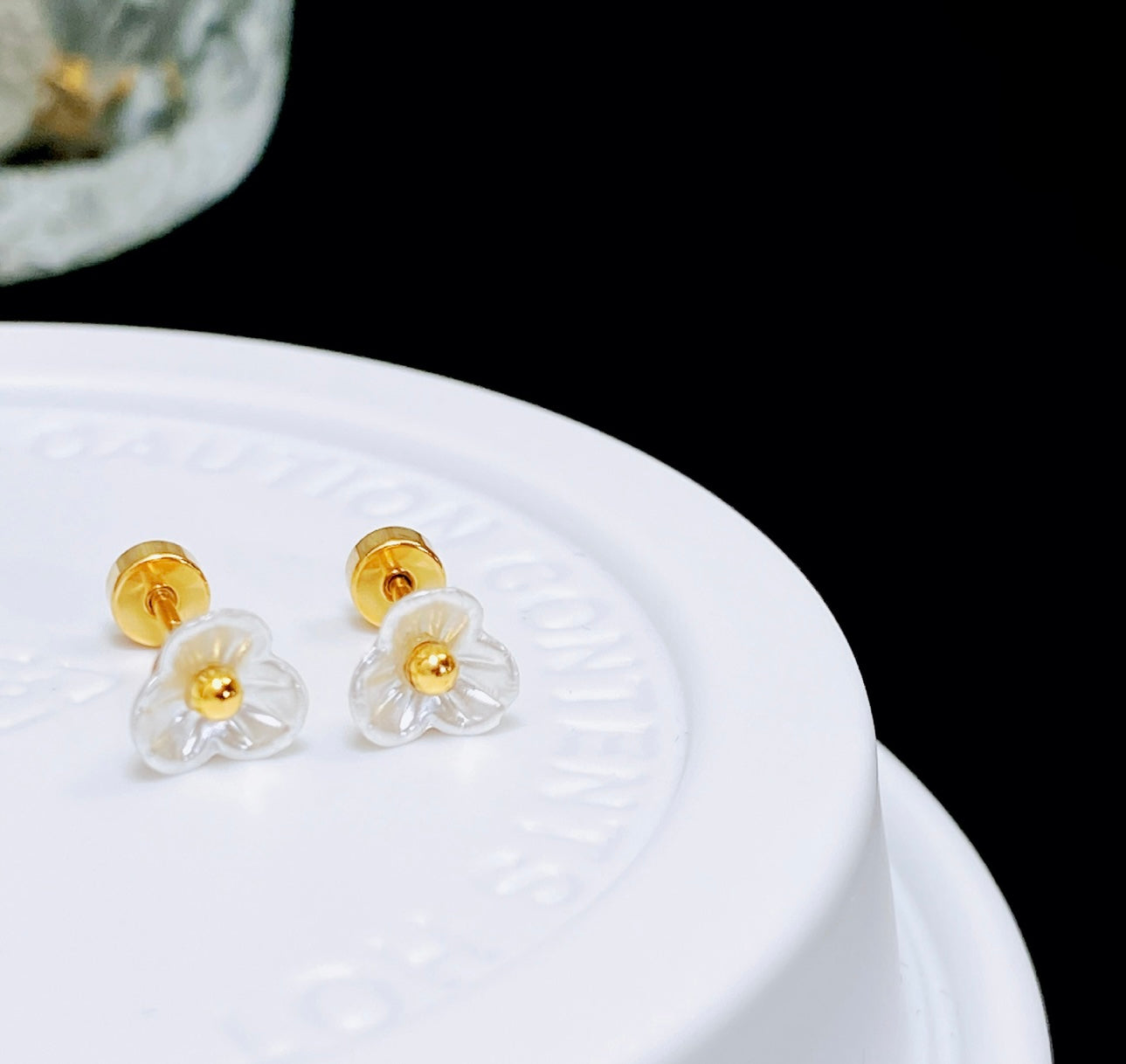 Shell flower earrings