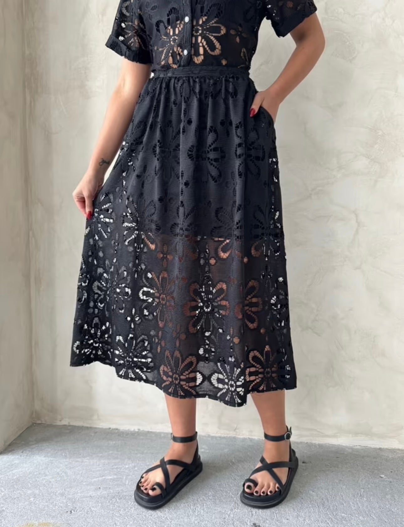 Lace skirt