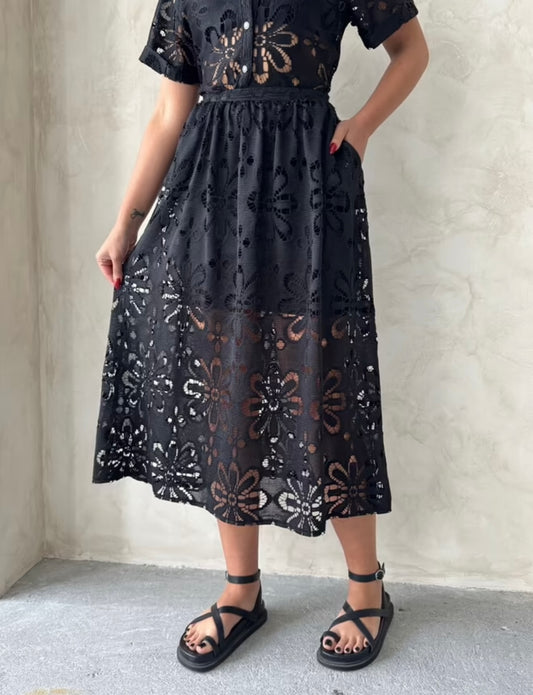 Lace skirt