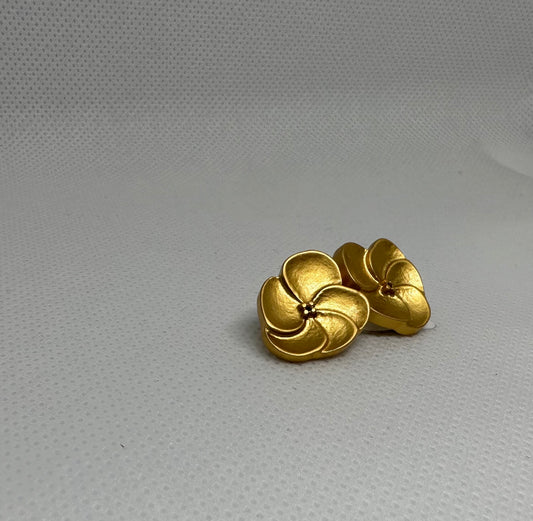 Flower earrings