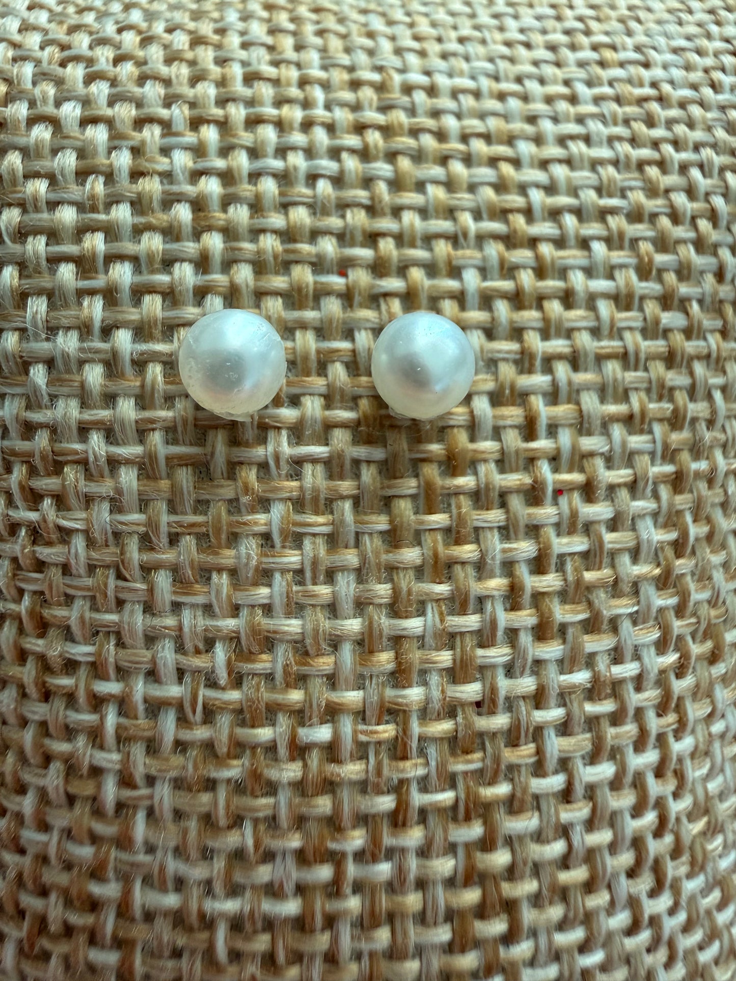 Natural pearls earrings