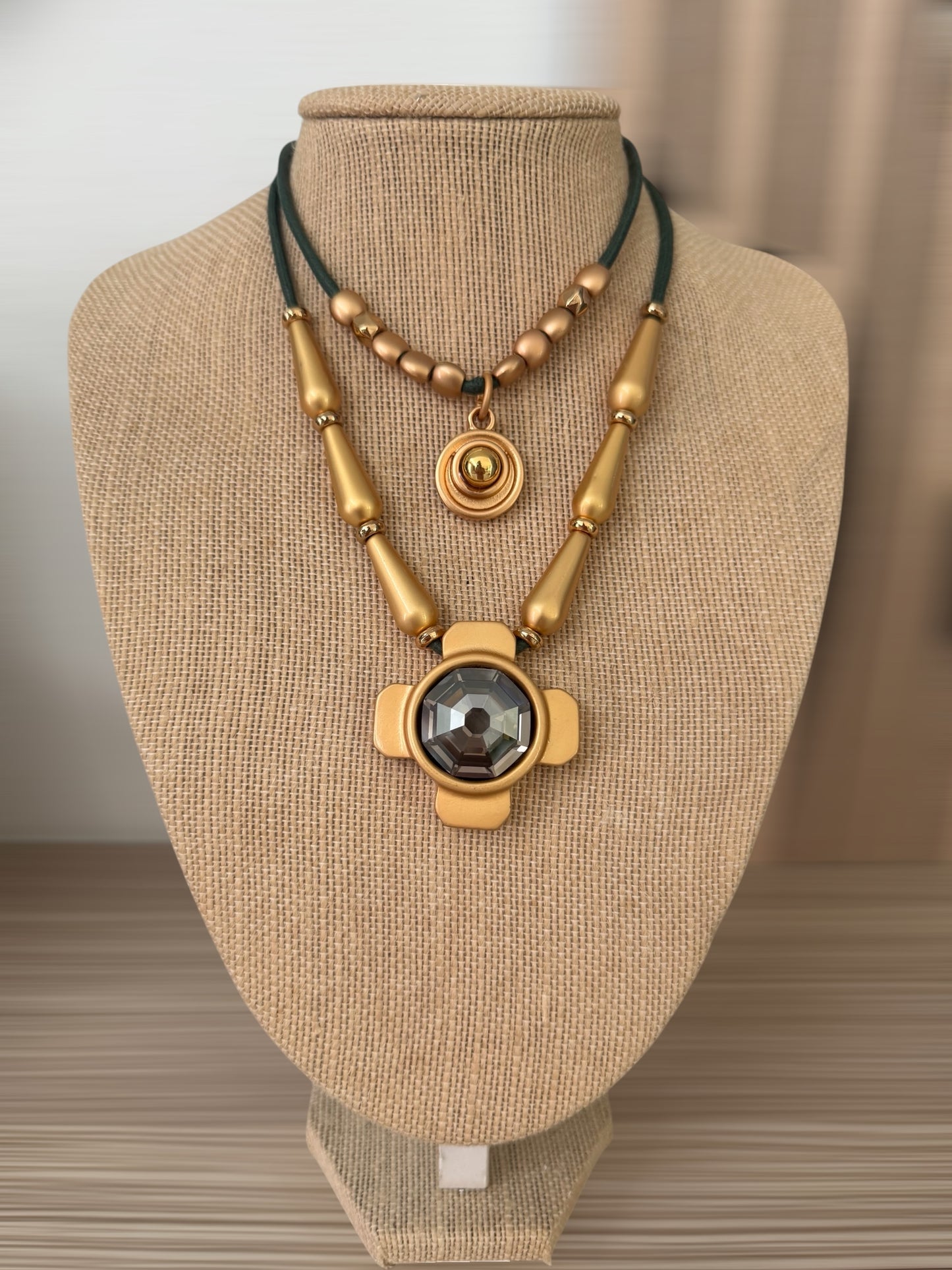 Green and gold necklace