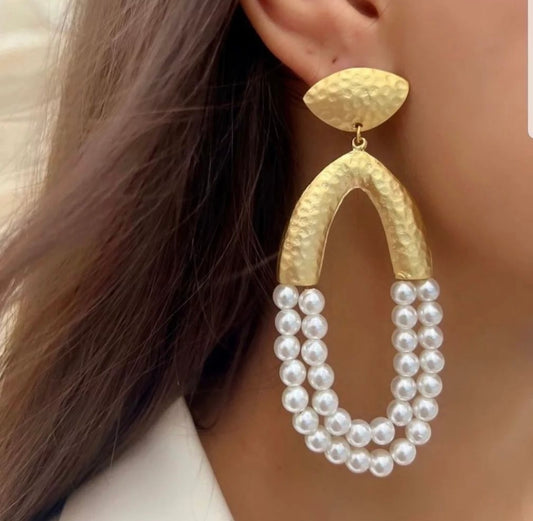Pearls stones earrings