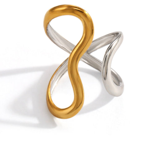 Asymmetrical ring