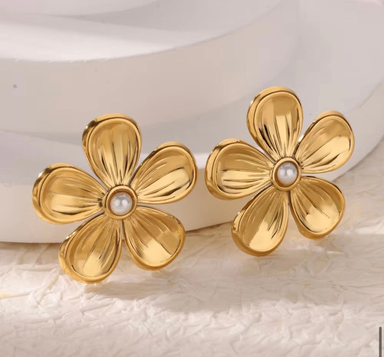 Flower earrings