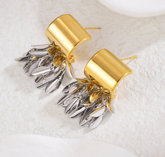 Leaf tass earrings