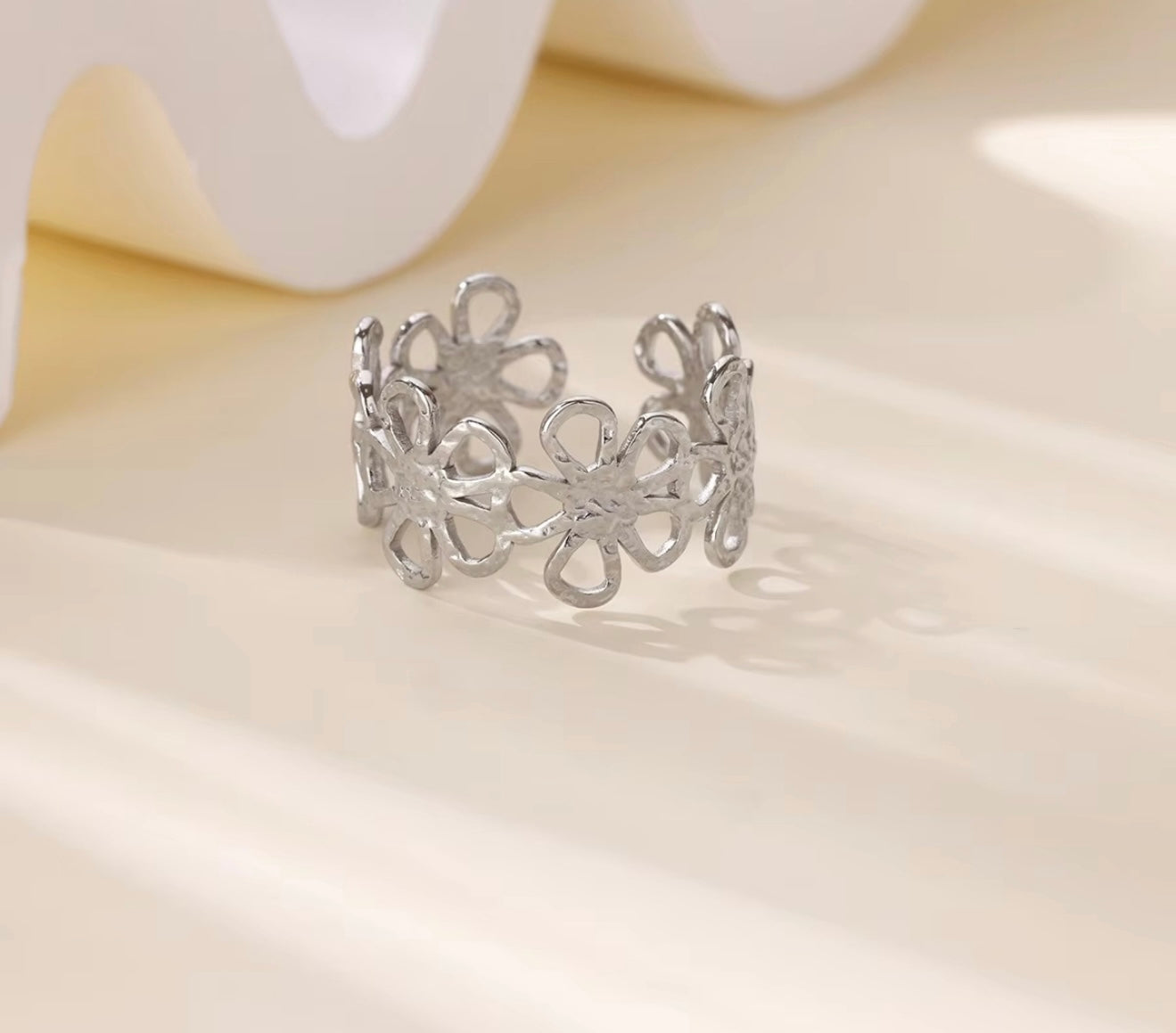 Flowers bracelet and ring set