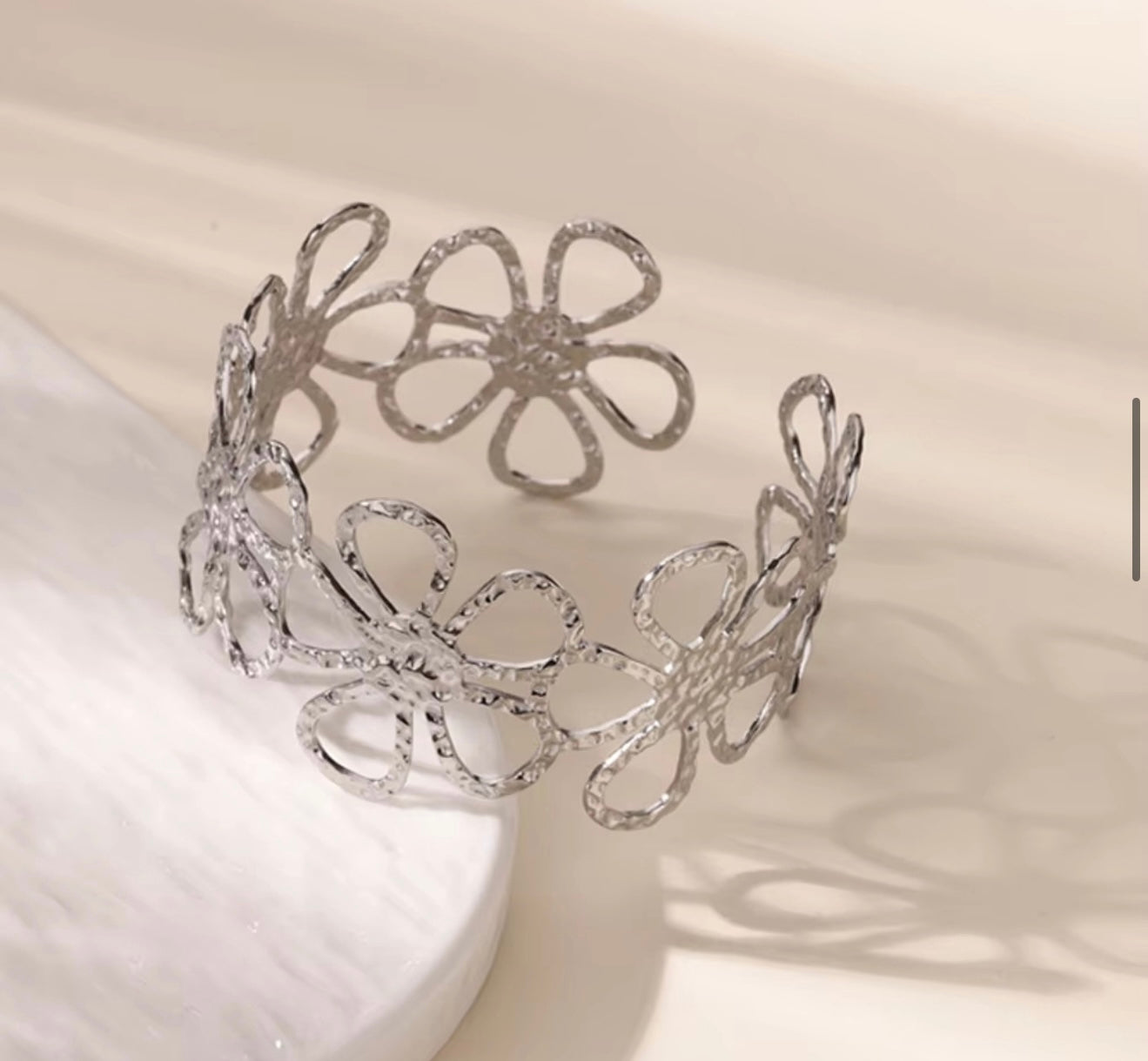 Flowers bracelet and ring set