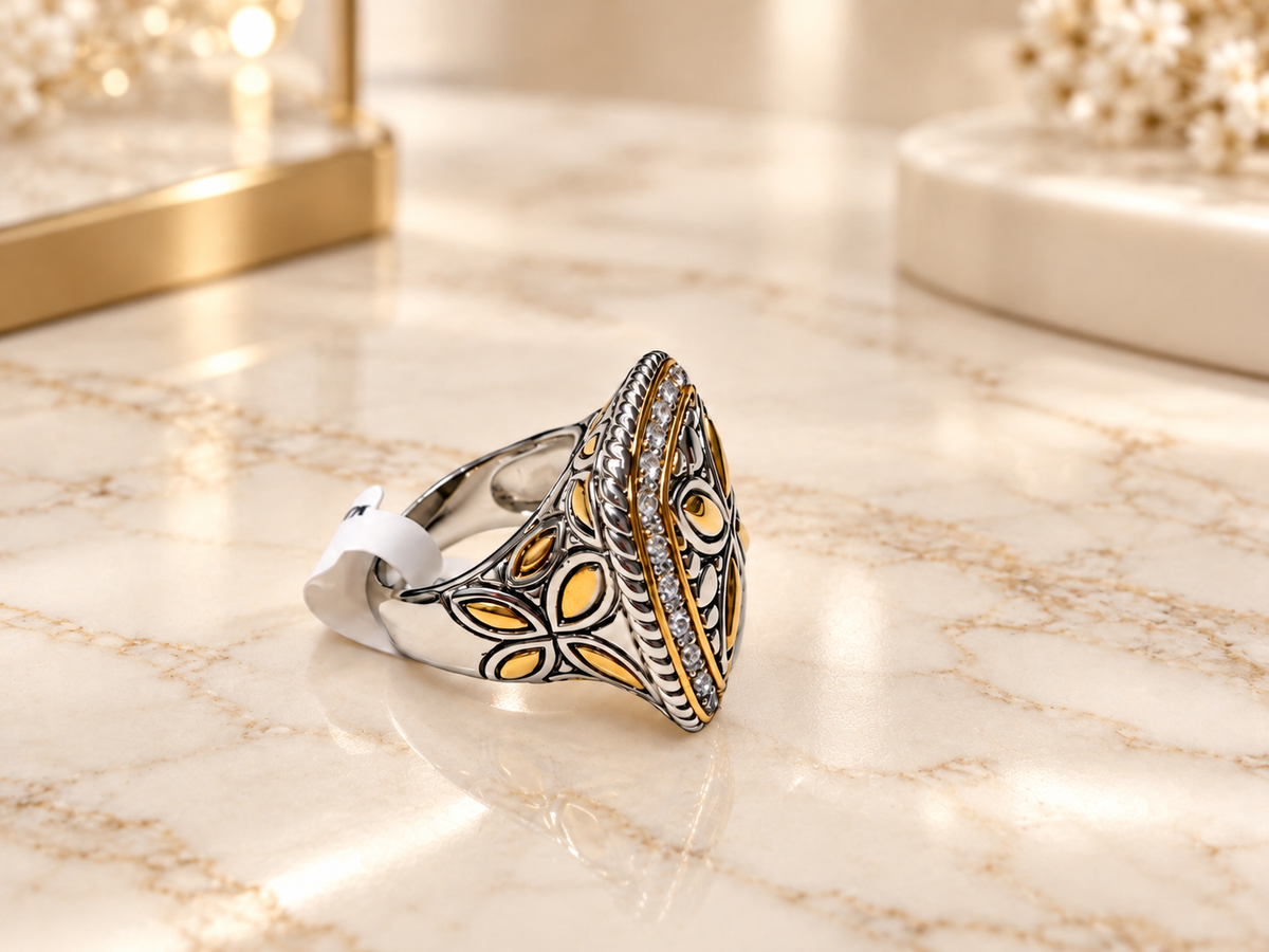 Fleur Elegance Statement Ring