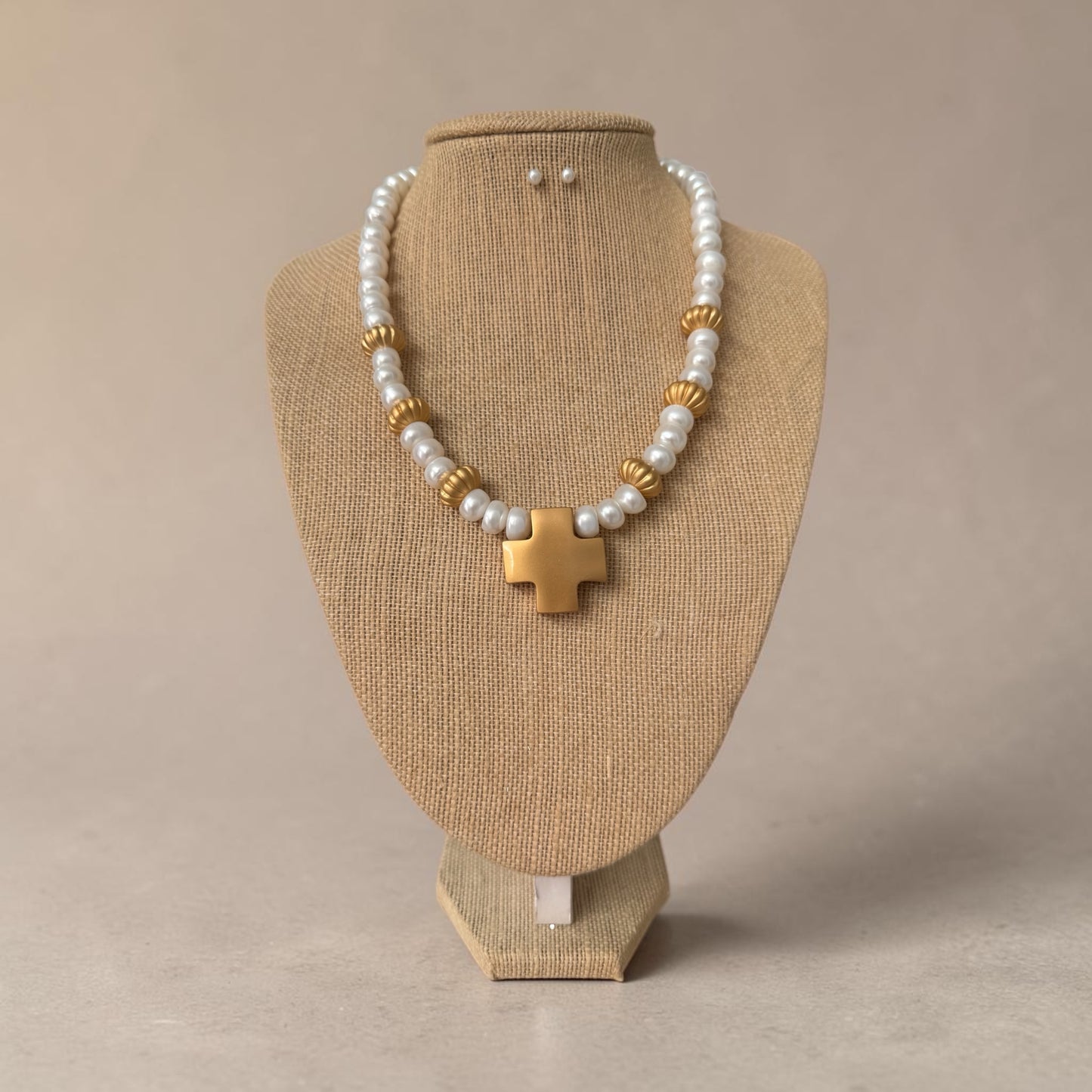Cross Pearls Necklace