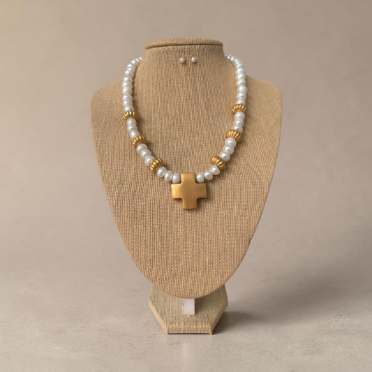 Cross Pearls Necklace