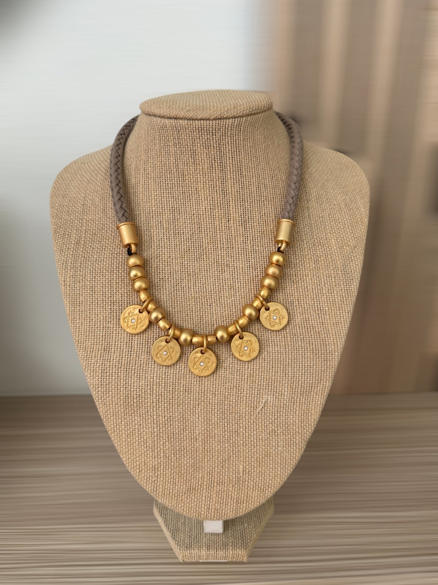 Beige charms necklace