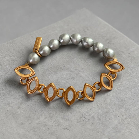 Gold and gray pearls bracelet