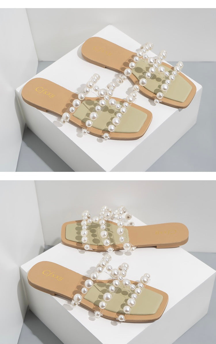 Pearls sandals