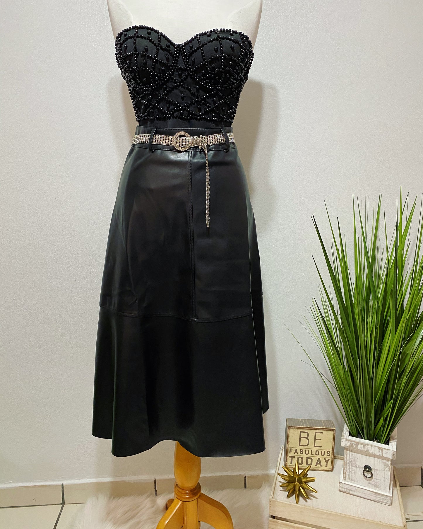 Leather waist skirt